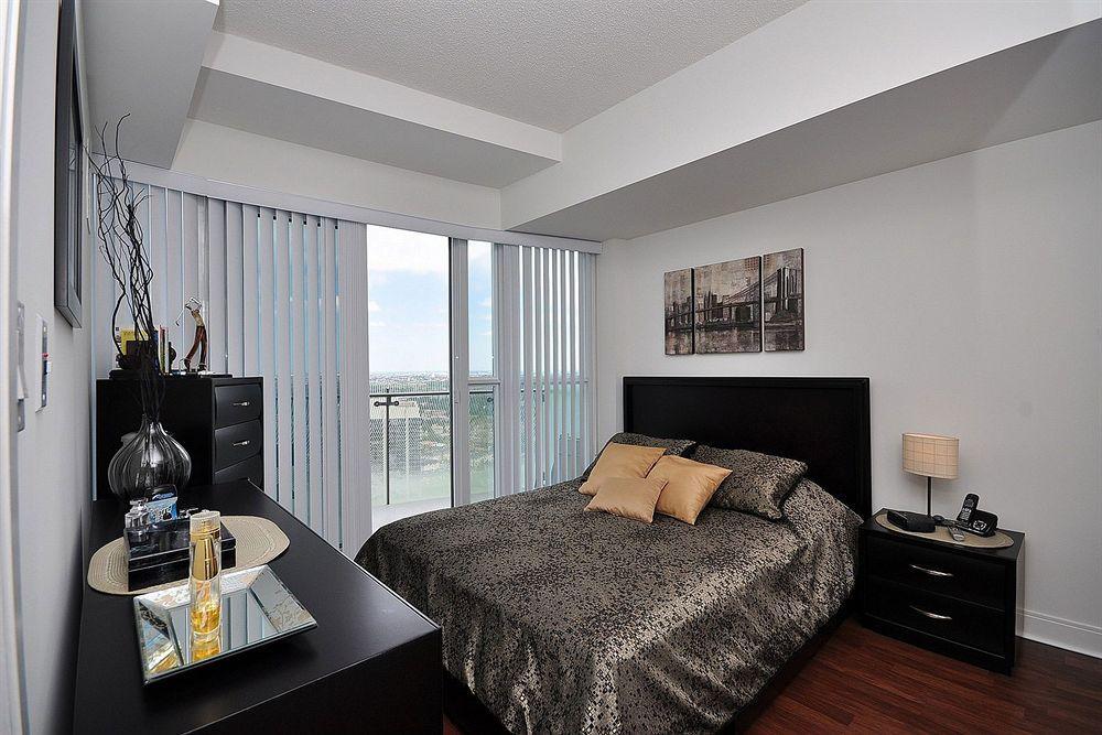 Downtown Mississauga Executive Suites Sq1 Екстериор снимка