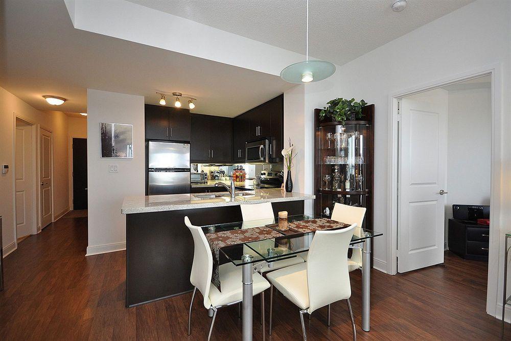 Downtown Mississauga Executive Suites Sq1 Екстериор снимка