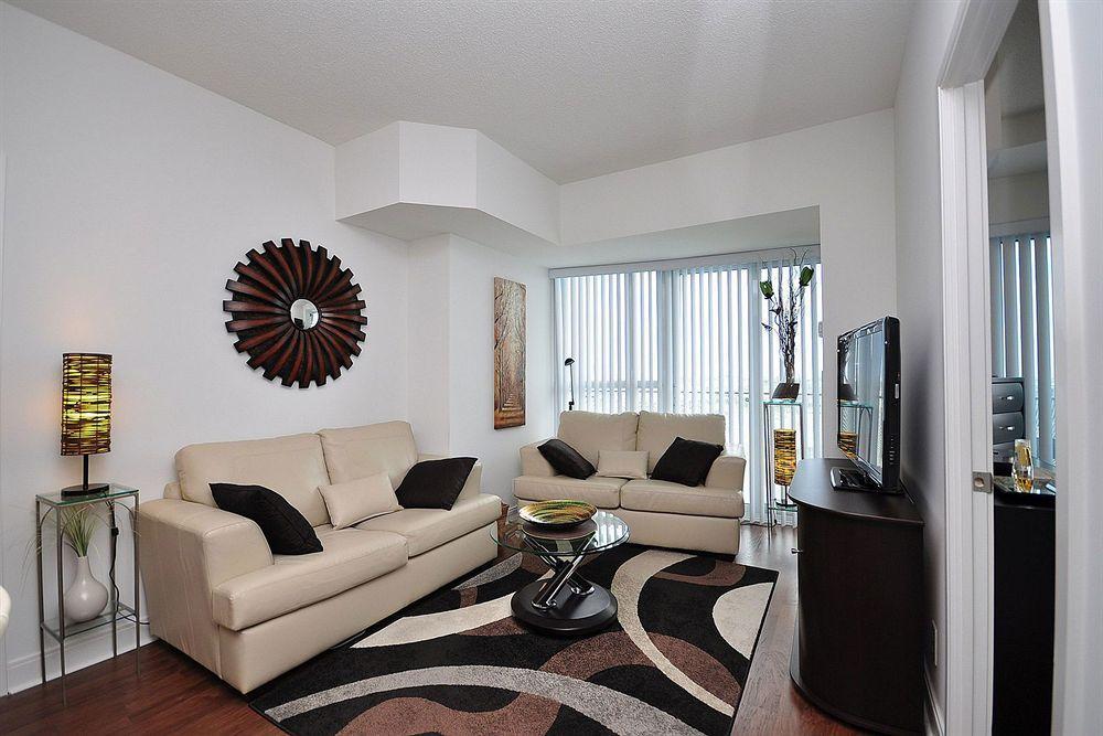 Downtown Mississauga Executive Suites Sq1 Екстериор снимка