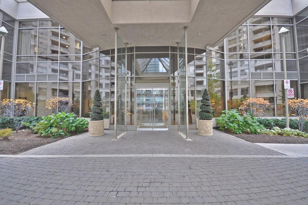 Downtown Mississauga Executive Suites Sq1 Екстериор снимка